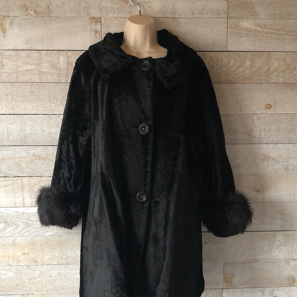 Retro velvet and fur trim swing coat